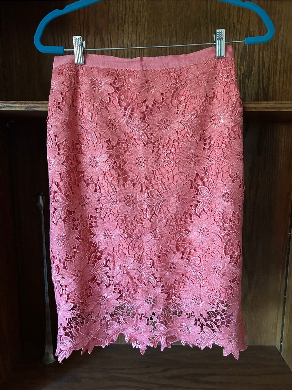 White House Black Market Coral Floral Lace Pencil Skirt
